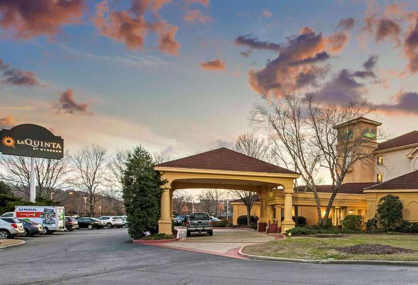 هتل La Quinta By Wyndham Birmingham Homewood