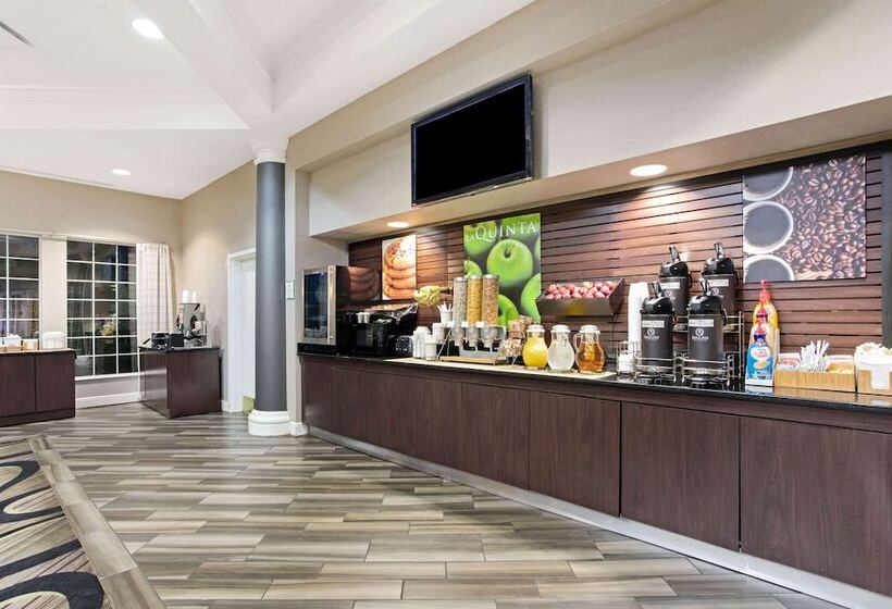 هتل La Quinta By Wyndham Birmingham Homewood