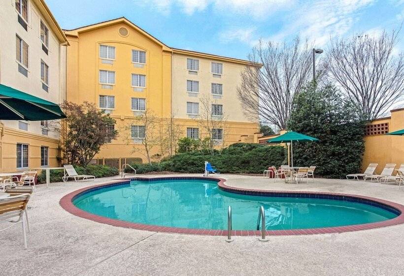 هتل La Quinta By Wyndham Birmingham Homewood