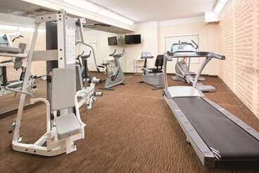 هتل La Quinta By Wyndham Colorado Springs South Airport
