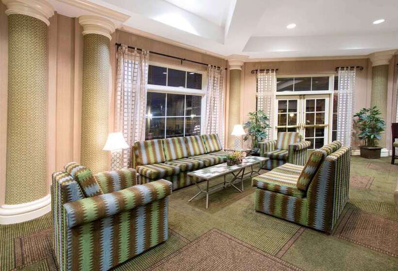 Отель La Quinta By Wyndham Denver Southwest Lakewood