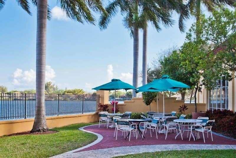 هتل La Quinta By Wyndham Ft. Lauderdale Airport