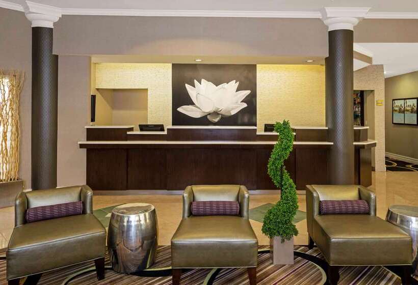 هتل La Quinta By Wyndham Houston West Park 10