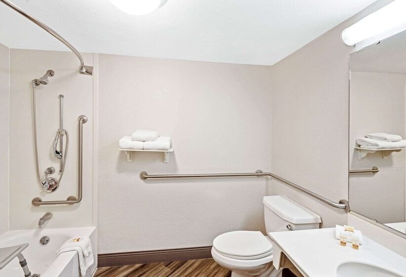 هتل La Quinta By Wyndham Houston West Park 10