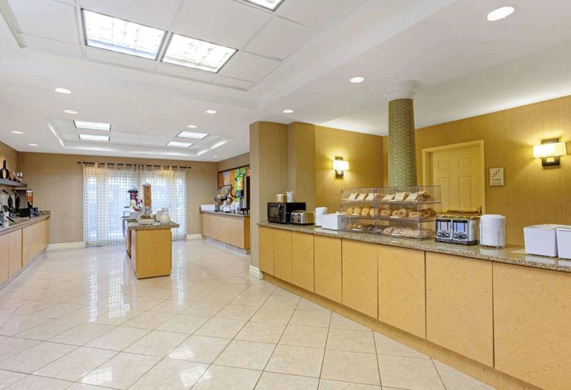 בית מלון כפרי La Quinta By Wyndham Orlando I Drive/conv Center