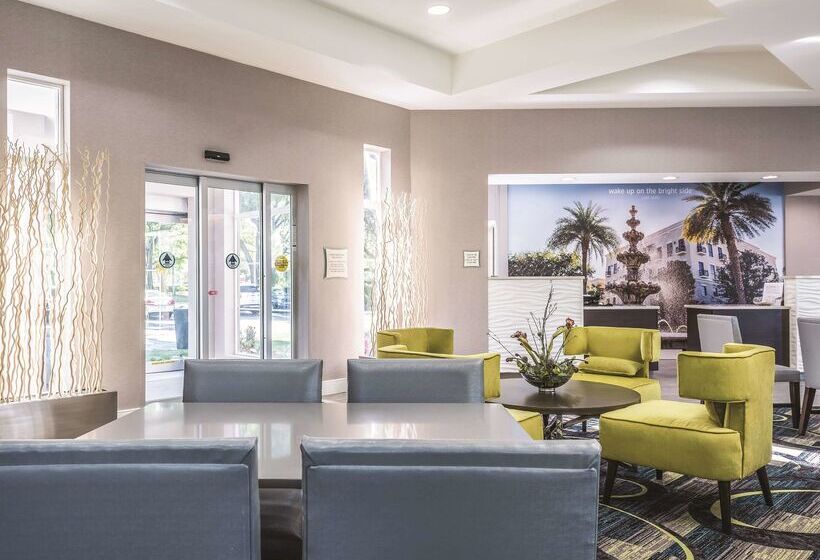 Hotel La Quinta Inn & Suites By Wyndham Orlando Lake Mary