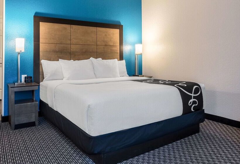 هتل La Quinta By Wyndham Orlando Lake Mary