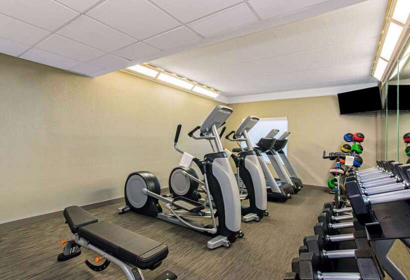 هتل La Quinta Inn & Suites By Wyndham Panama City