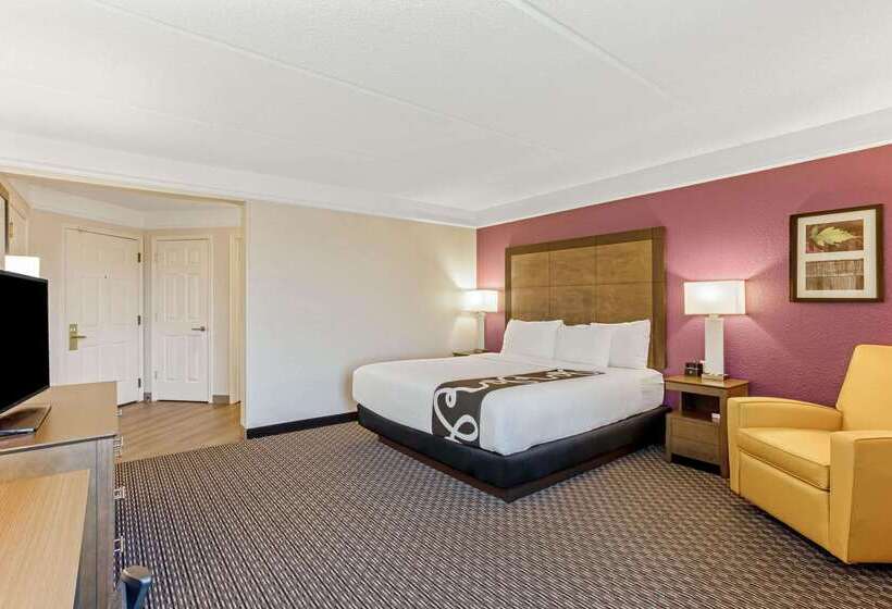 هتل La Quinta Inn & Suites By Wyndham Panama City