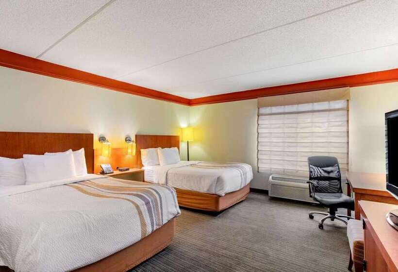 هتل La Quinta Inn & Suites By Wyndham Raleigh/durham Southpoint