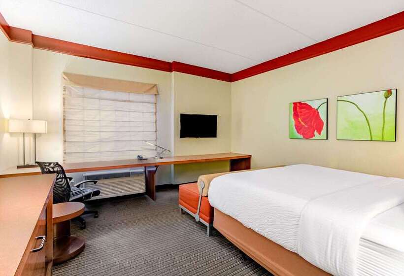 هتل La Quinta By Wyndham Raleigh/durham Southpoint