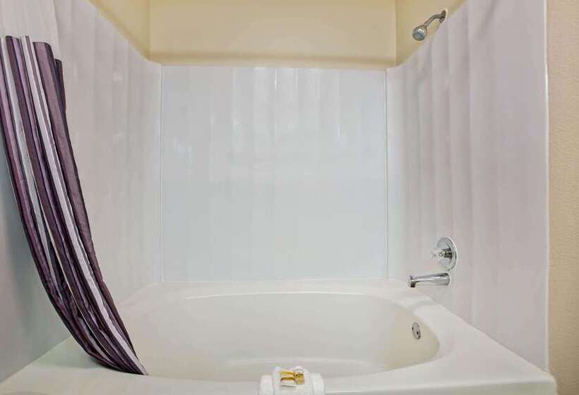 Отель La Quinta By Wyndham Round Rock North