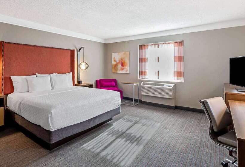 هتل La Quinta By Wyndham San Francisco Airport North   Free Airport Shuttle
