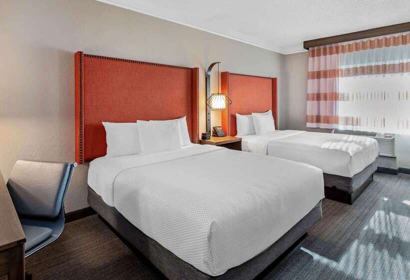 هتل La Quinta By Wyndham San Francisco Airport North   Free Airport Shuttle
