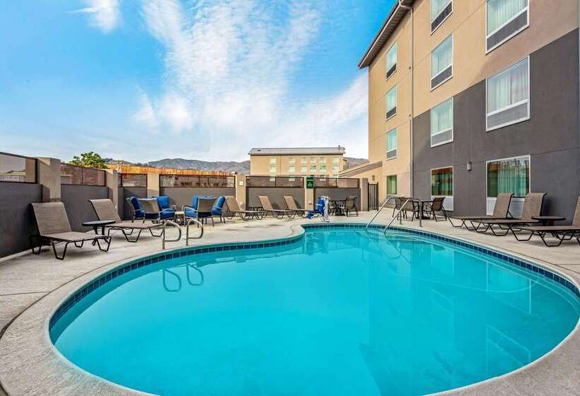 هتل La Quinta Inn & Suites By Wyndham San Francisco Airport N