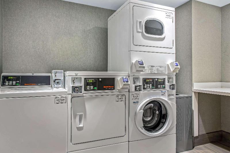 هتل La Quinta By Wyndham San Francisco Airport North   Free Airport Shuttle