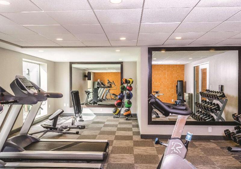 هتل La Quinta By Wyndham San Francisco Airport North   Free Airport Shuttle