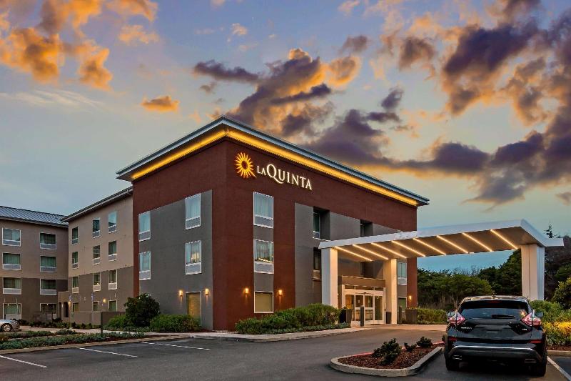 هتل La Quinta By Wyndham San Francisco Airport North   Free Airport Shuttle