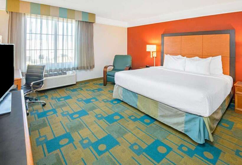 هتل La Quinta By Wyndham Sherman