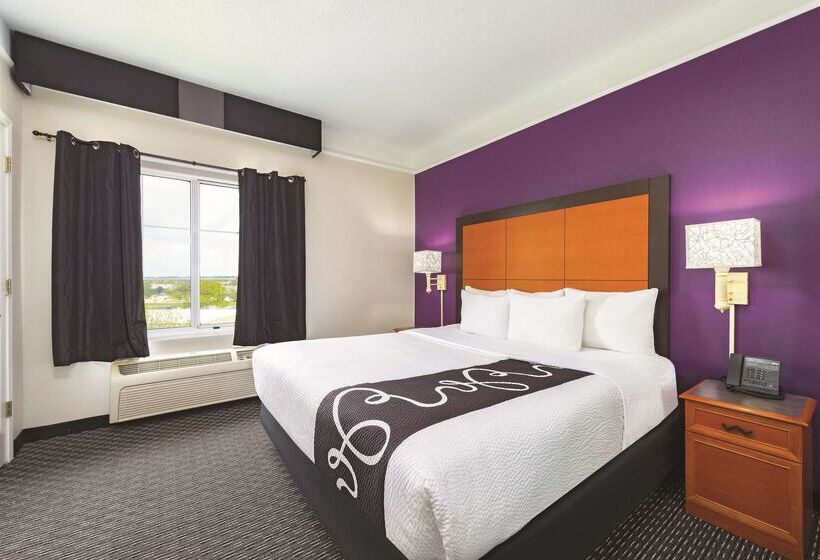 هتل La Quinta By Wyndham St. Louis Westport