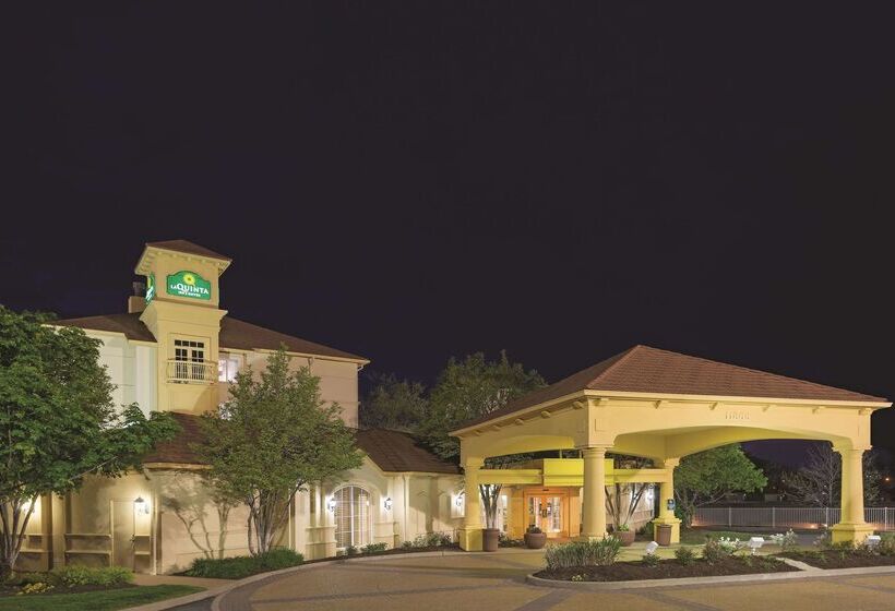 هتل La Quinta By Wyndham St. Louis Westport