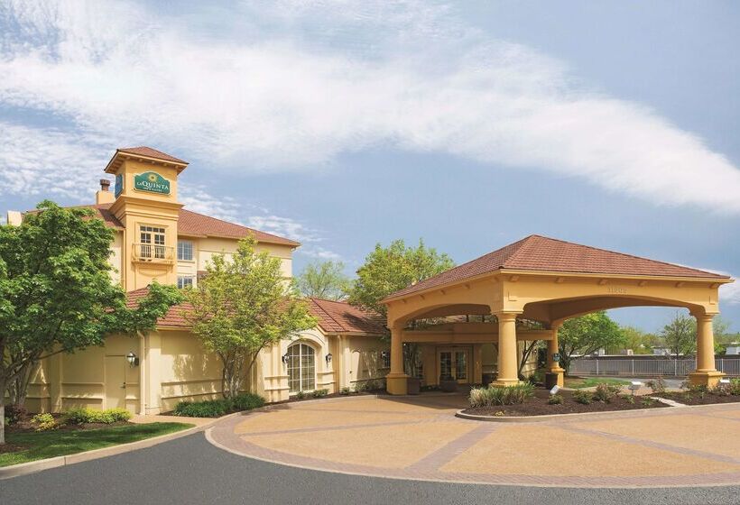 هتل La Quinta By Wyndham St. Louis Westport
