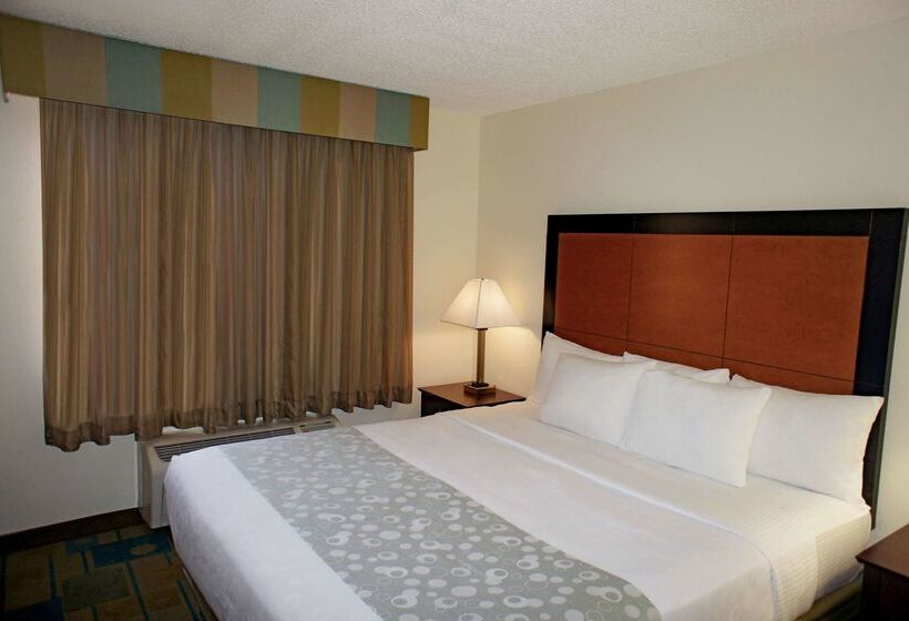 فندق La Quinta By Wyndham St. Pete Clearwater Airport