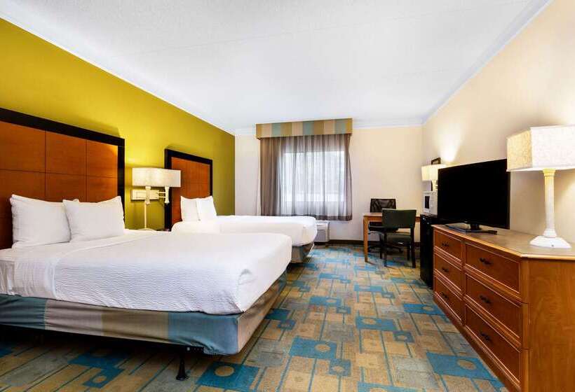 فندق La Quinta By Wyndham St. Pete Clearwater Airport