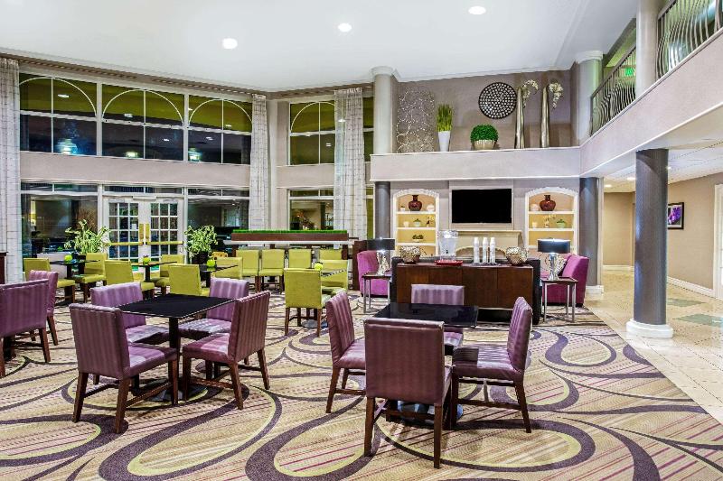 هتل La Quinta By Wyndham Tucson Airport