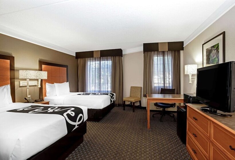 هتل La Quinta By Wyndham Tucson Airport