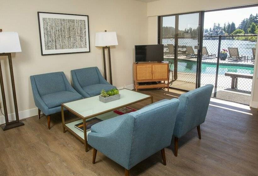호텔 Lakeshore Inn