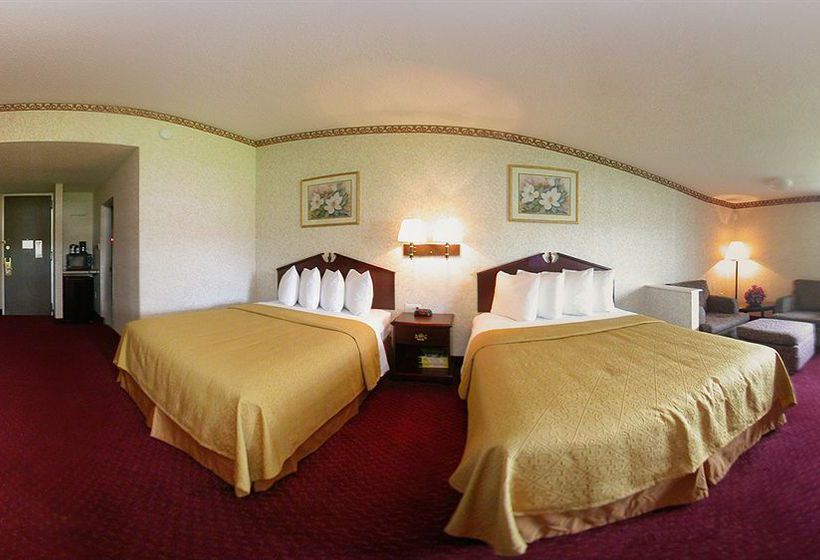 호텔 Quality Inn & Conference Center