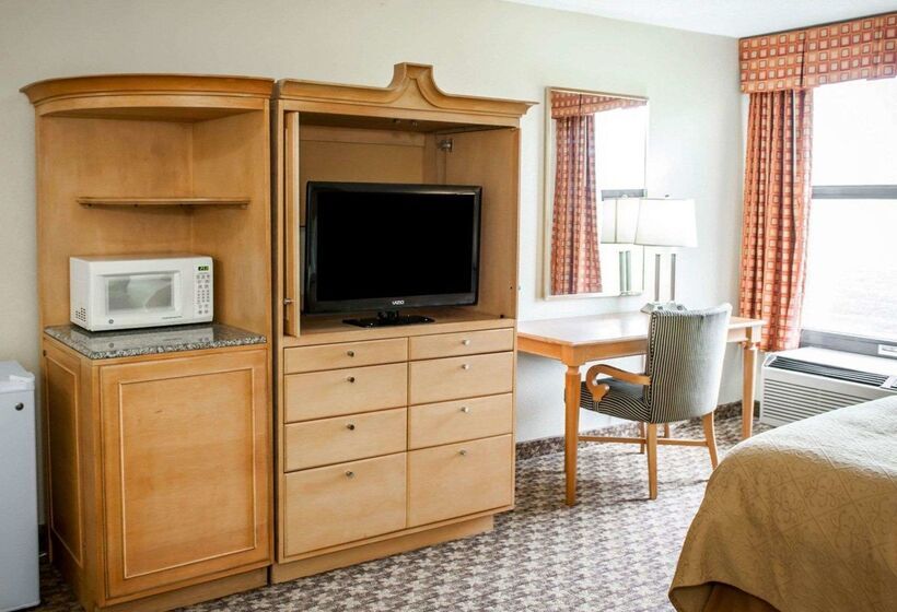 ホテル Quality Inn & Suites Greenfield I70