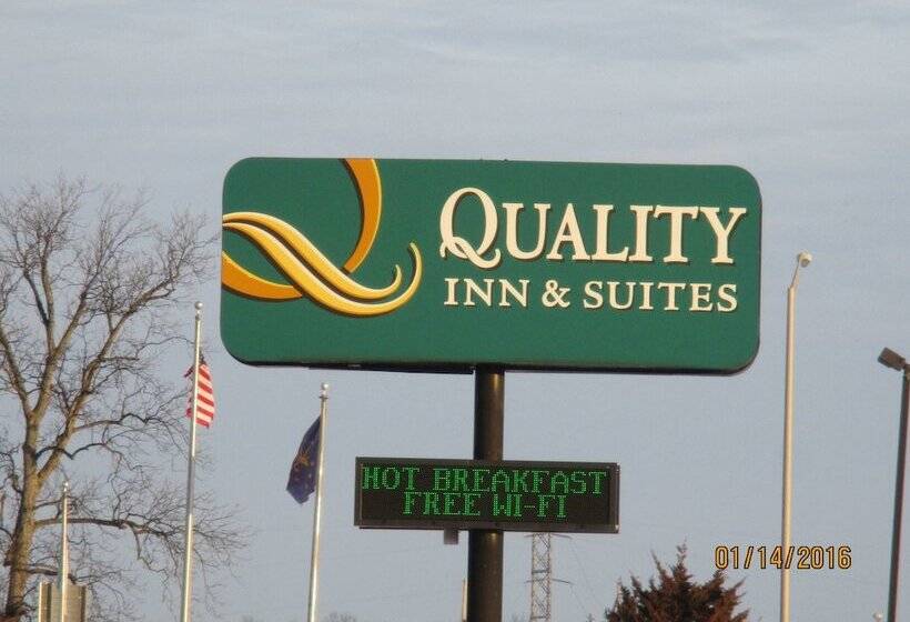 בית מלון כפרי Quality Inn & Suites Greenfield I70