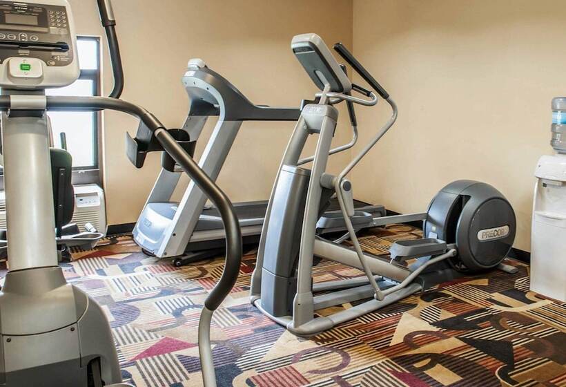 בית מלון כפרי Quality Inn & Suites Greenfield I70