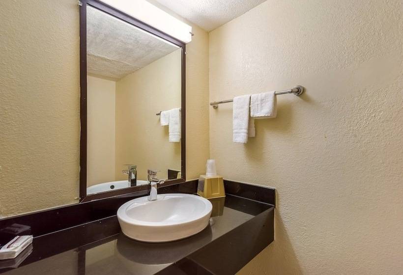 هتل Red Roof Inn Plano