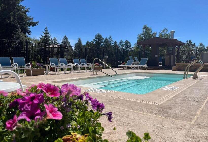 בית מלון כפרי The Lodge At Cloudcroft
