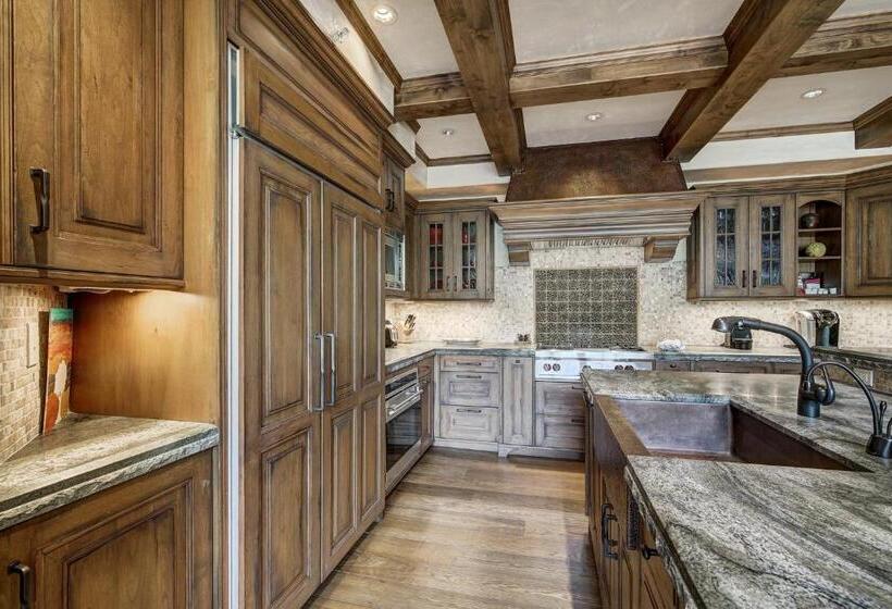هتل Lodge At Vail, A Rockresort