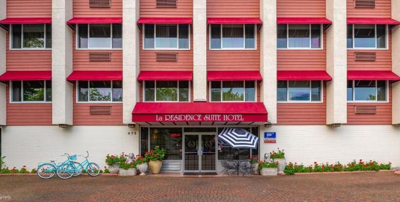 La Residence Suite Hotel
