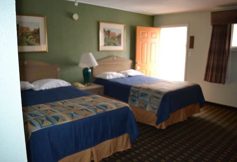 Lake Country Motel
