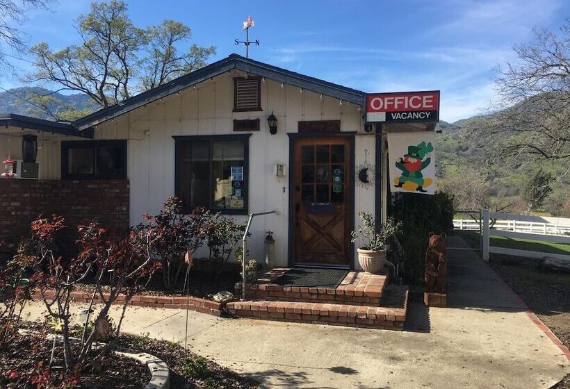 Lazy J Ranch Motel