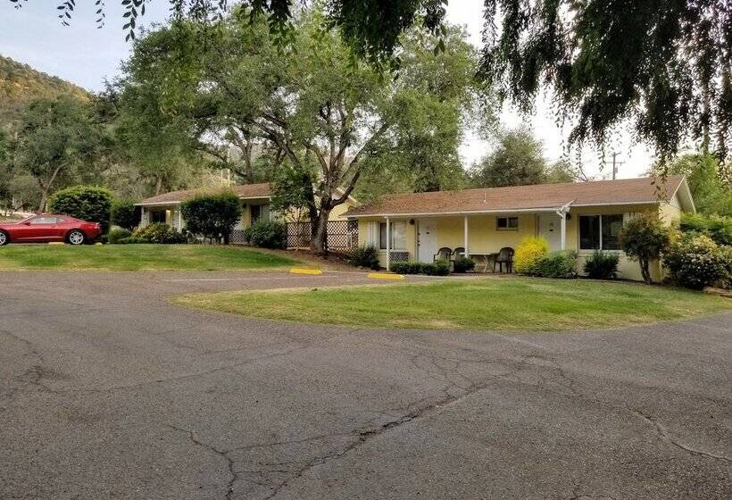 Lazy J Ranch Motel