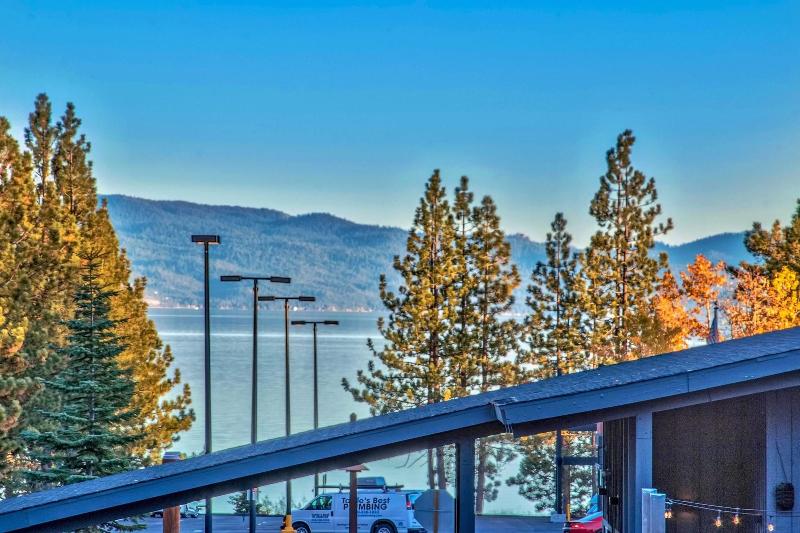 モーテル Basecamp Tahoe City