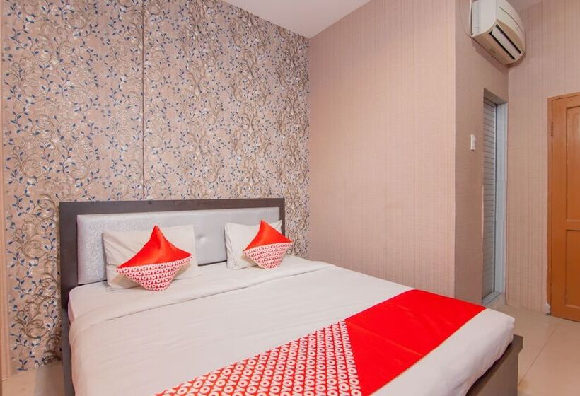 هتل Oyo 2310 Residence 68