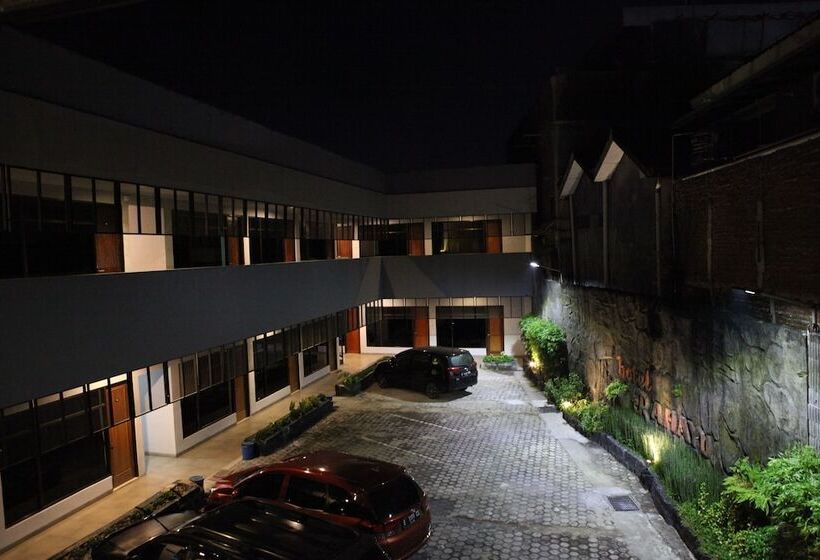 Rahayu Hotel Cirebon