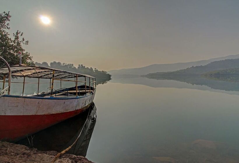 هتل Treebo Trend Nisarga River Camp