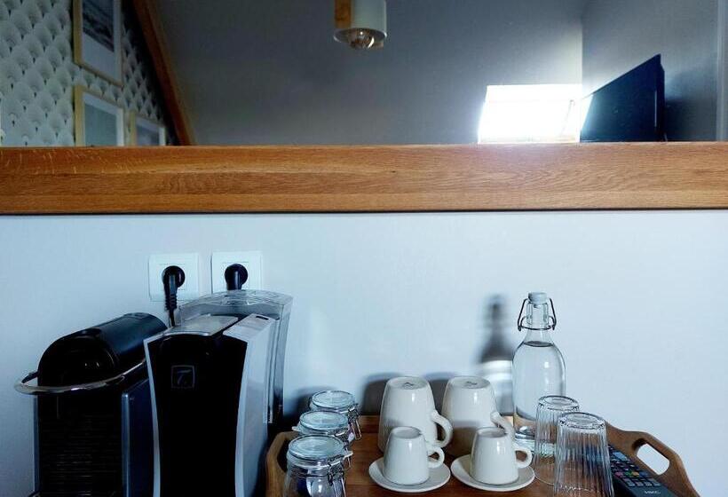 ベッドアンドブレックファースト Chambres D Hôtes Chez L Habitant   Bed& Breakfast Homestay