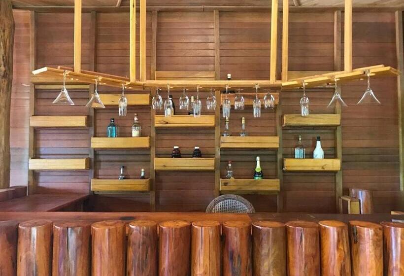 هتل Gibbon Lodge