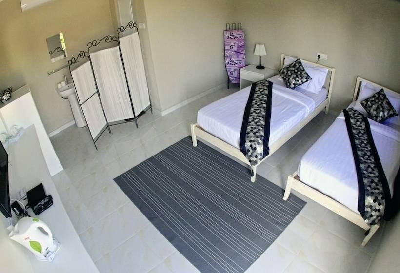 هتل Cenang Langkawi House