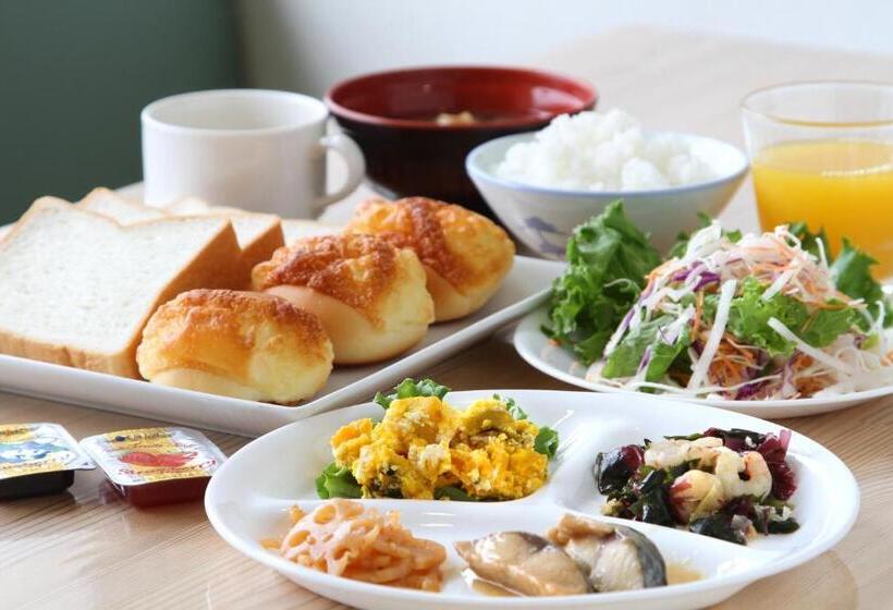 Отель Best Inn Uozu